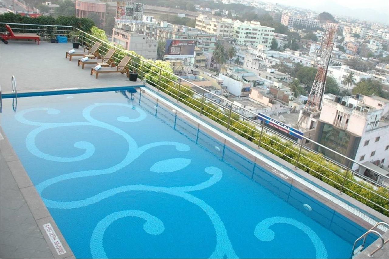 Vivanta Vijayawada, MG Road Exterior foto