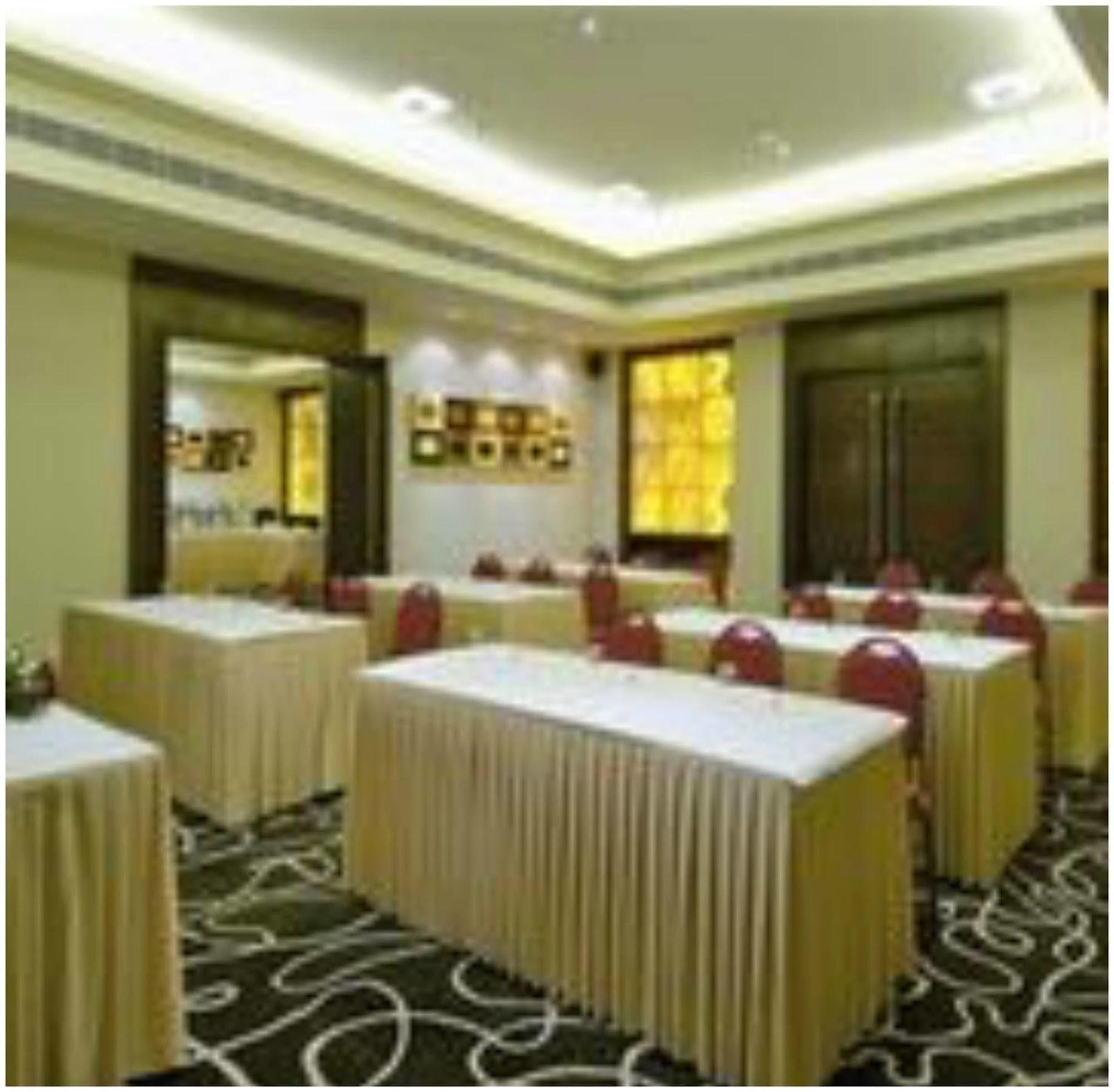 Vivanta Vijayawada, MG Road Exterior foto